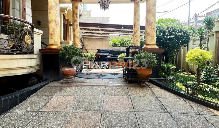 Rumah Mewah Dalam Komplek Pancoran 2