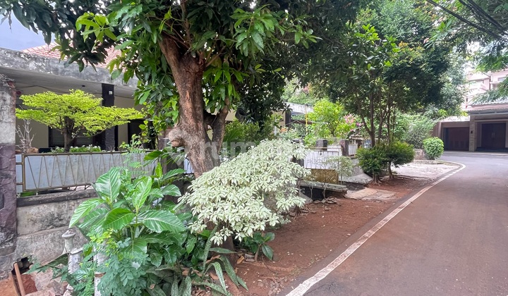 Rumah Lama Hitung Tanah Kebayoran Baru