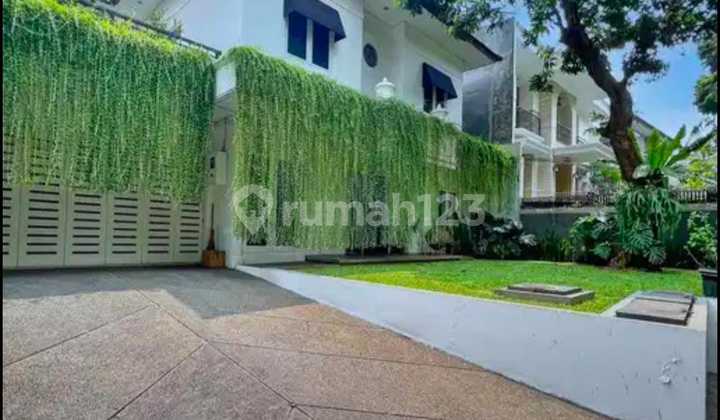Rumah Mewah Cantik Designnya Bagus, Asri Bebas Banjir