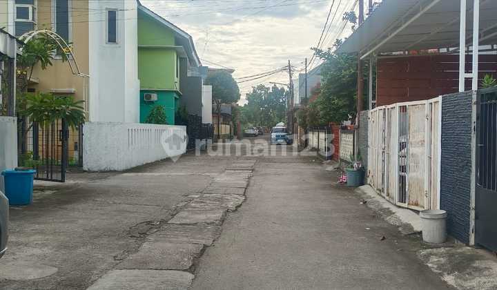 House in Cilangkap Two Floors Ready to Occupancy Flood-Free 2