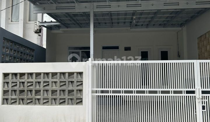 Rumah Asri Dan Cantik Siap Huni, Aman 24 Jam. Bagus 