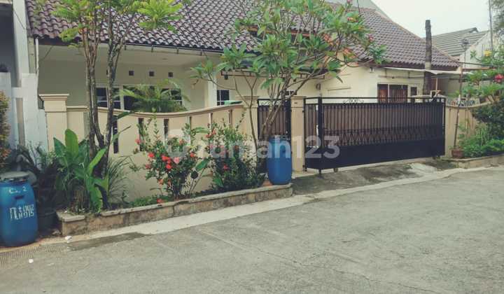 Rumah Siap Huni Di Jatiwarna Bekasi. Asri Dan Aman 24 Jam