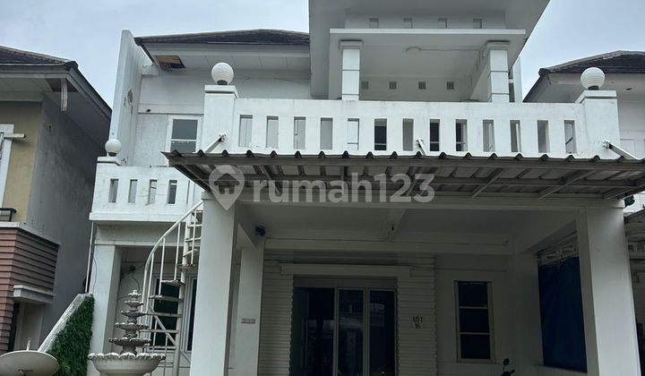 Rumah Bebas Banjir di Dalam Perumahan Elite Kota Wisata Cibubur