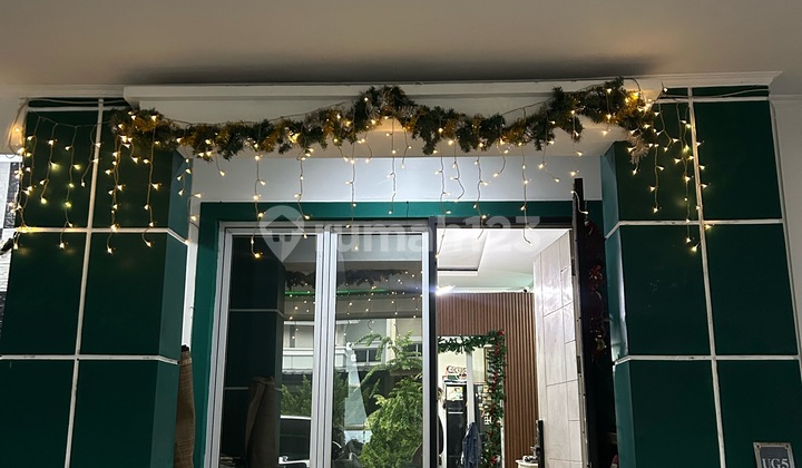 For Sale, Ready-to-Live House in Cibubur Tourist City, Strategic Location Near Toll Gate. House with SHM (Certificate of Ownership) in Cibubur. 2