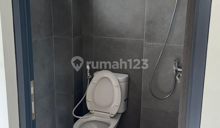 3 Floors, HGB (Building Use Rights), in Legenda Wisata 2