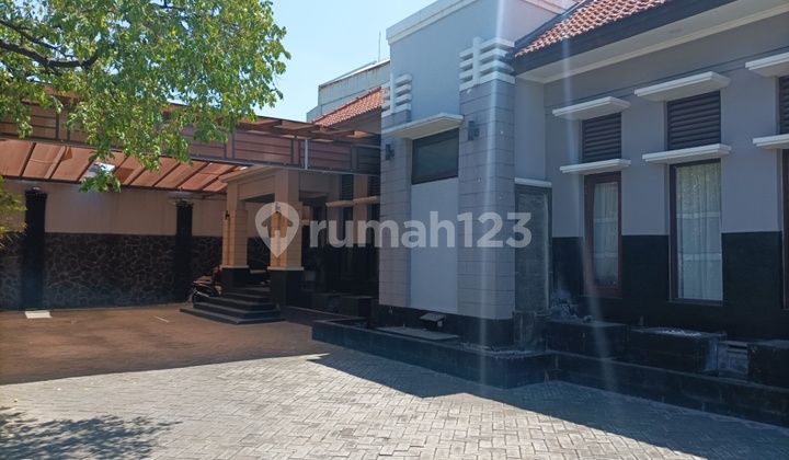 Kutisari Utara Ada Kolam Renang Dkt Siwalankerto, Jemursari Kutisari Utara Ada Kolam Renang Dkt Siwalankerto, Jemursari