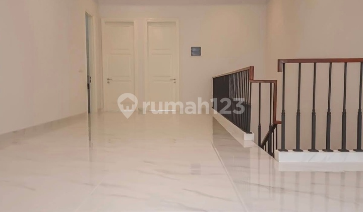 Araya 2 New American Style dkt Kertajaya, Manyar 2