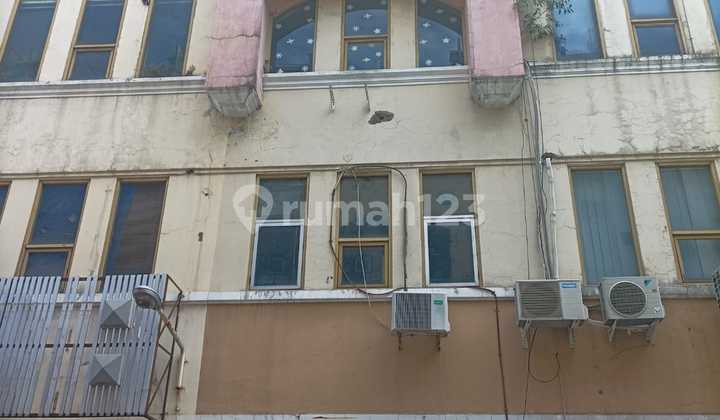 Darmo Square Shophouse 1