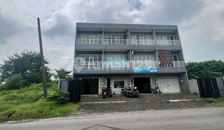 Dian Istana Shop House near Graha, Pakuwon 1