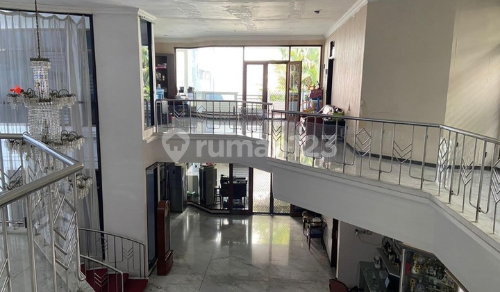 Dijual Rumah Komersial Second Road Dharmahusada Indah