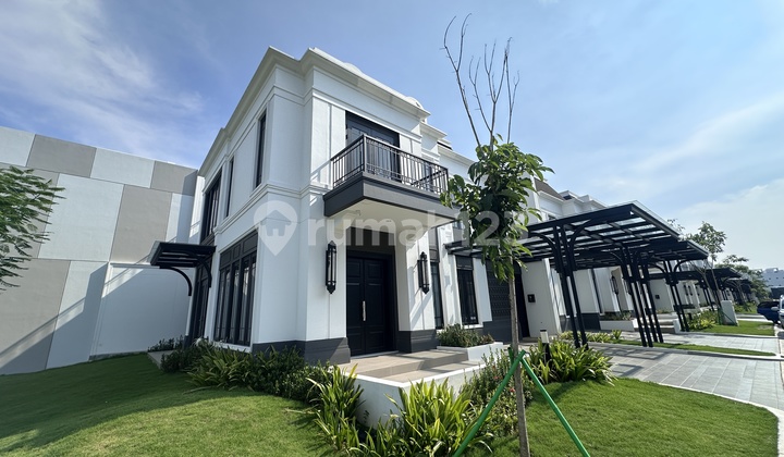 Rumah Posisi Hoek Lokasi Premium di Summarecon Crown Gading 2