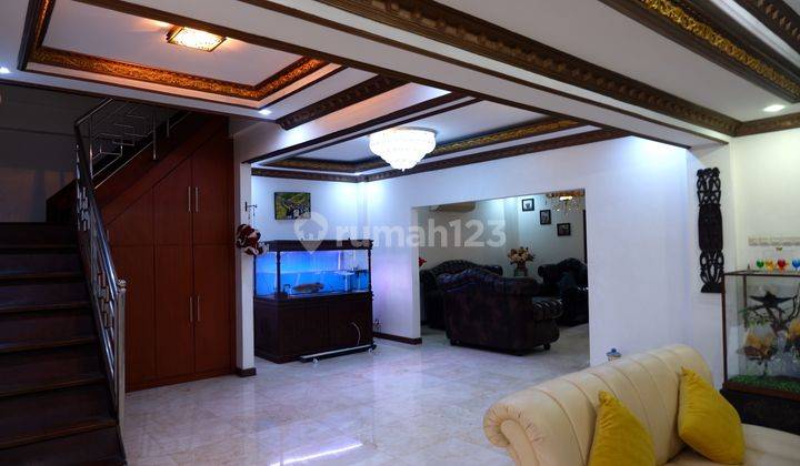 Wts Rumah 2 Lantai Super Besar Siap Huni Full Furnish di Perumahan Pondok Cibubur Depok, Depok 2