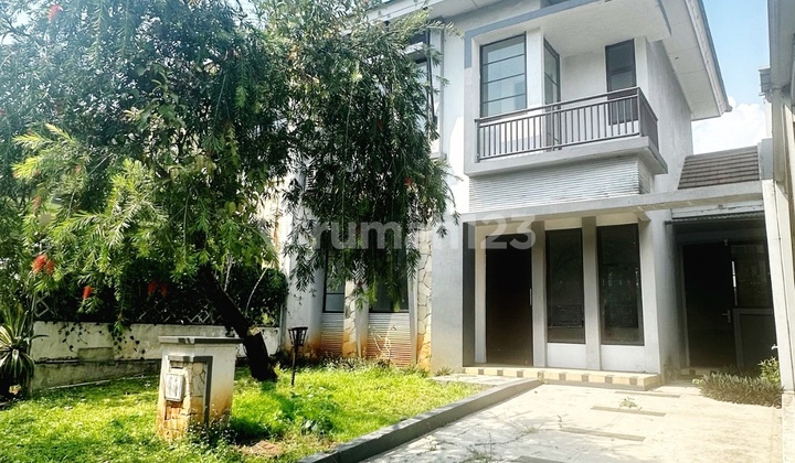 Modern Minimalist House for Rent in Legenda Wisata Cibubur