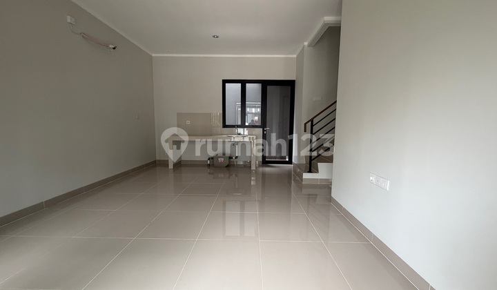 Rumah Baru Renovasi Total Dijual Murah di Kota Wisata Cibubur 2