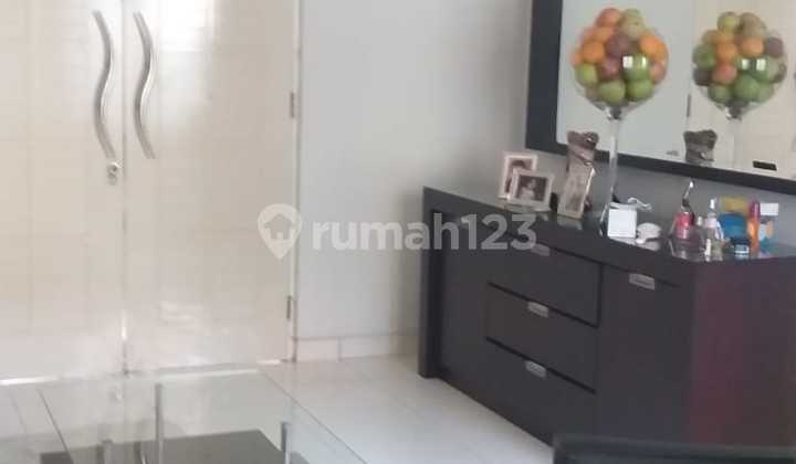 2-Story House for Sale in the Independent Area of Kotawisata Cibubur, Near the Toll Gate 2