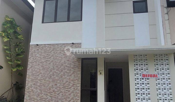 Di Jual Rumah 2 Lantai SHM di Sentul City, Bogor 1