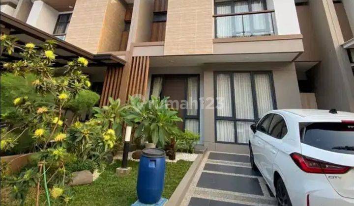 Rumah 2 Lantai SHM di Kota Wisata, Jakarta Timur 1