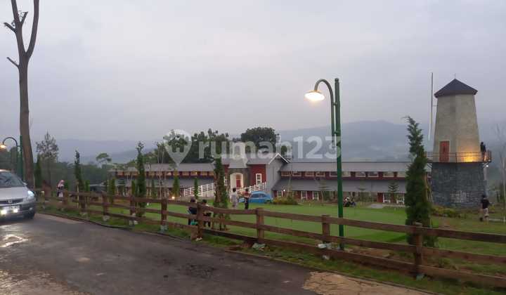Tanah SHM Viuw Gunung Nuansa Eropa Kelasik di Bogor