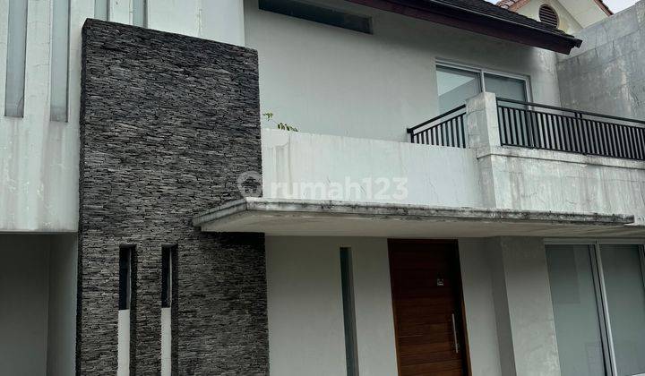 Di Jual Rumah Modern Minimalis Kawasan Strategis Jatiwaringin 5 Menit Ke Pintu Tol 2