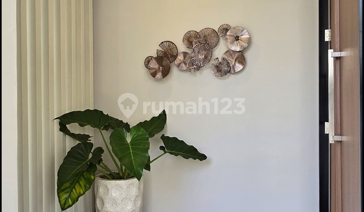 Dijual Rumah Royal Residence Dekat Pakuwon. Graha Family. Wisata Bukit Mas ( Wbm )