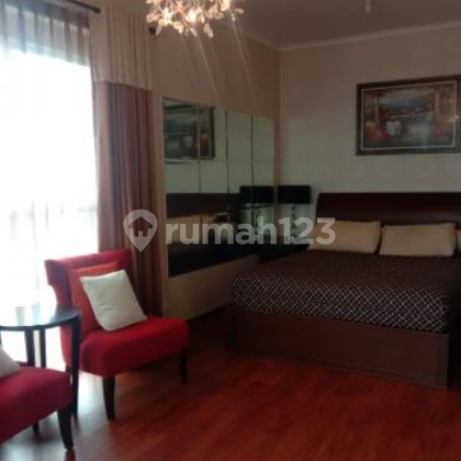 Apartment Marbella Kemang Residence 3 BR Full Furnished 