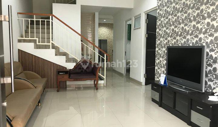 Di Sewakan Rumah Bagus 3 Lt Siap Huni Full Furnish Medow Greend L 1