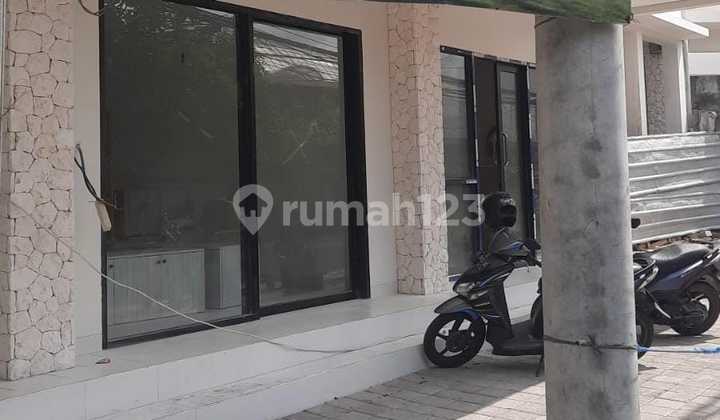 Premium Store Seminyak, Suitable for Business