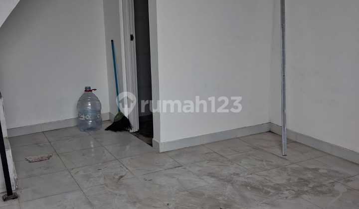 Rent a Strategic Ruko on Jl Gn Salak, Denpasar 2