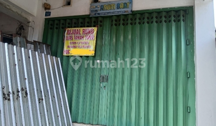 Strategic 3-Story Shop House on Kartini Street, Denpasar 2