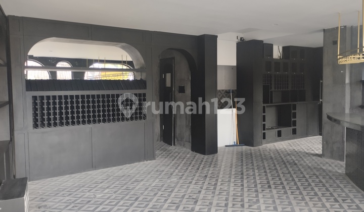 Rare Store, 130m² Area in a Busy Location Near Canggu