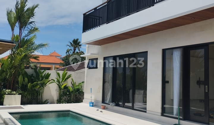 Villa Baru 3 Kt Di Canggu, Modern Dan Nyaman