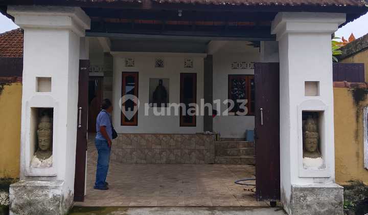 Ready-to-Live Furnished House, Near Kedungu Beach Ready-to-Live Furnished House, Near Kedungu Beach