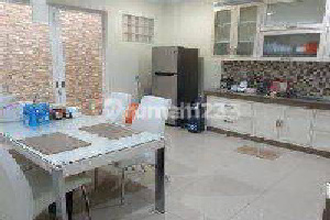 Sewa Rumah Dekat Bsd Plz Rumah di BSD Residence One 1