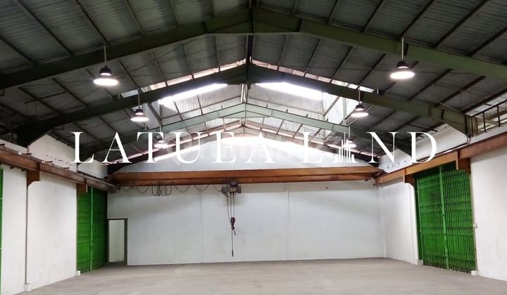 Strategic Factory for Sale in Cakung, East Jakarta