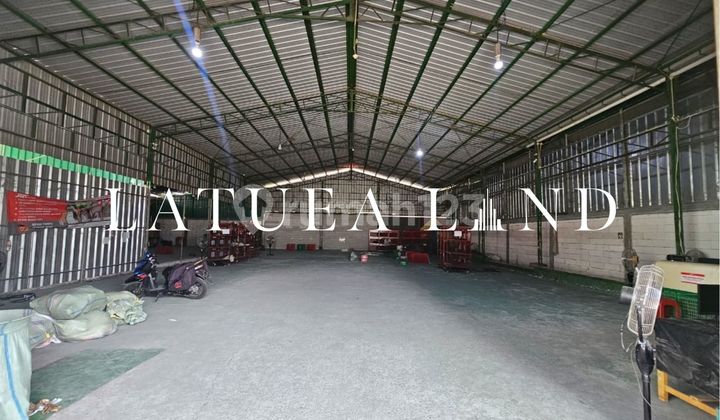 Strategic Warehouse for Rent on Jl. Perwira