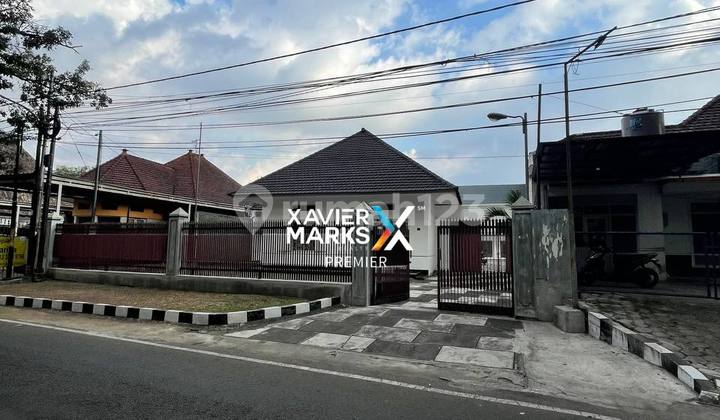 Cocok Untuk Kantor Dan Bisnis Di Sewakan Rumah Strategis Tengah Kota Di Ijen Malang  2