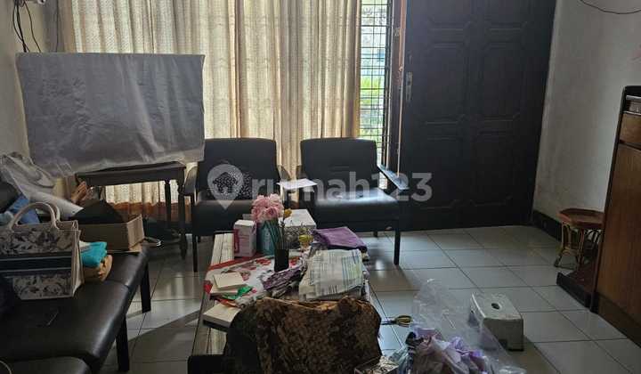 Rumah Bebas Banjir di Roxy, Jakarta Pusat Rumah Bebas Banjir di Roxy, Jakarta Pusat