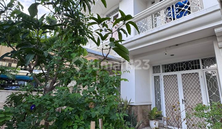 Rumah Siap Huni Fully Furnished di Janur Elok - Kelapa Gading (Area Sport Mall/Mahaka Square), Jakarta Utara 2