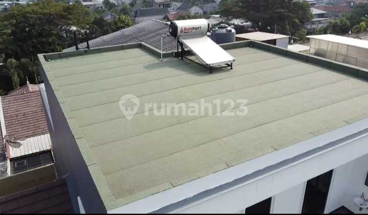 Beautiful Renovated 2024 House Facing Park in Aralia Cluster Harapan Indah Bekasi 2