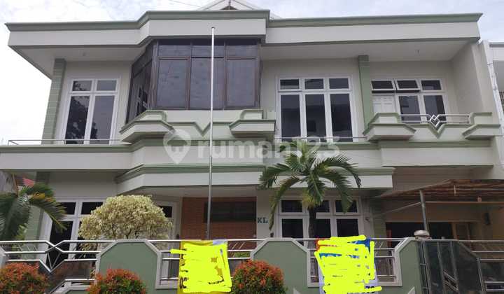 Rumah 2 Lantai Hoek di Kelapa Gading Timur Jakarta Utara