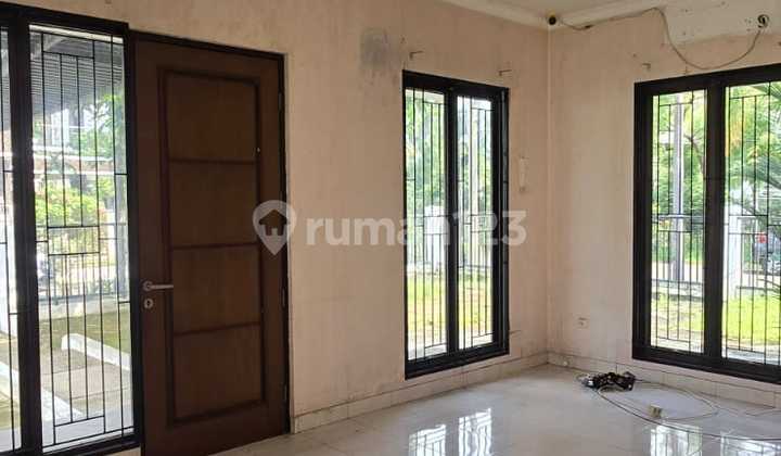 Rumah 2 Lantai di Cluster Aralia Harapan Indah Bekasi