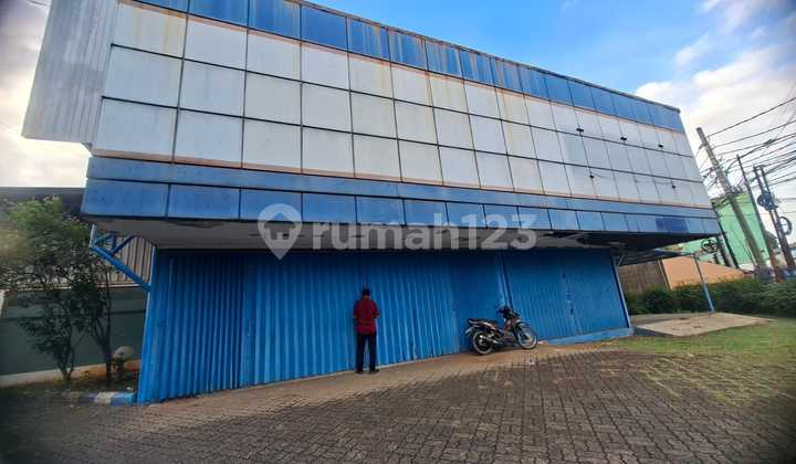 Gedung di Jatiwaringin Jakarta Timur Gedung di Jatiwaringin Jakarta Timur