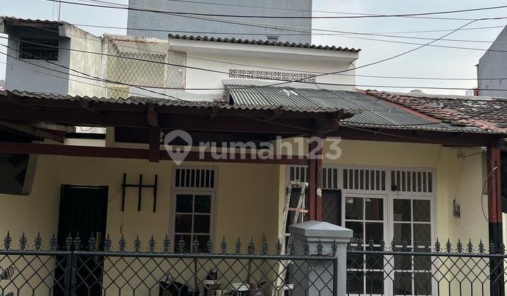 1.5-Story House in Harapan Indah 1, Bekasi 1.5-Story House in Harapan Indah 1, Bekasi