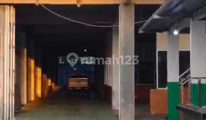 Nice 3-Storey Ready-to-Use Shop House in Jatiwaringin, Bekasi 2