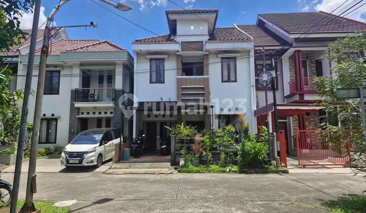 House Facing Park Within Cluster in Buaran, East Jakarta