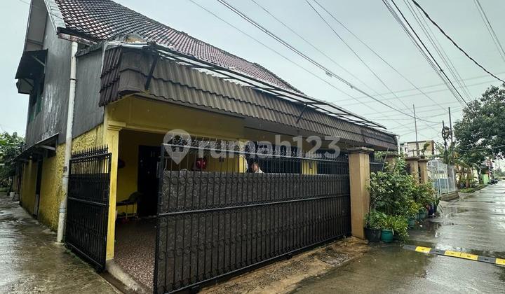 1.5-Story House on Jl Mangseng 1, Kaliabang, Bekasi 1
