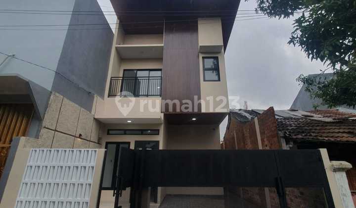 Rumah Baru 2 Lantai di Perumahan Villa Indah Permai Bekasi 2