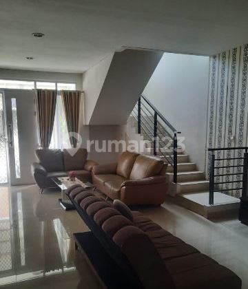 Rumah di Cluster Maple Summarecon Bekasi 2