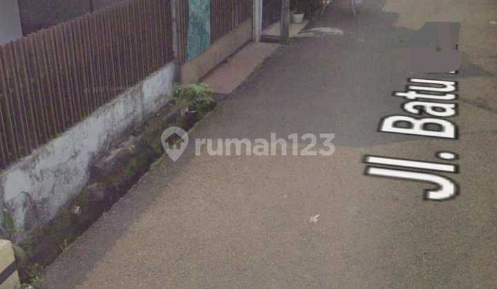 Rumah Lama Bebas Banjir di Pulomas, Jakarta Timur