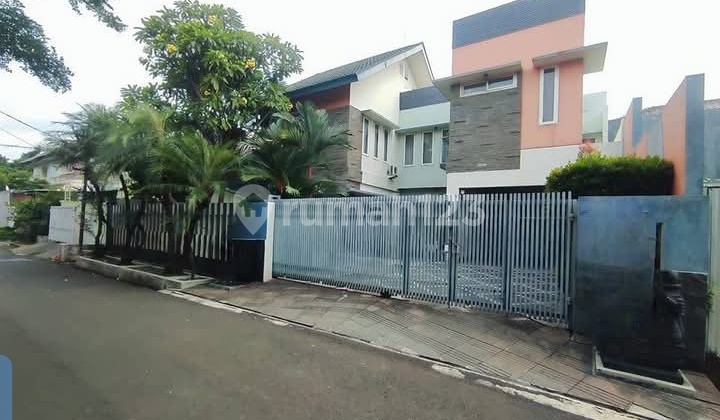 Rumah Mewah Full Furnish Komplek Billymoon Marinir Pondok Kelapa Jakarta Timur 2